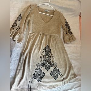 OB2-12 Size S  flowery dress  or tunic